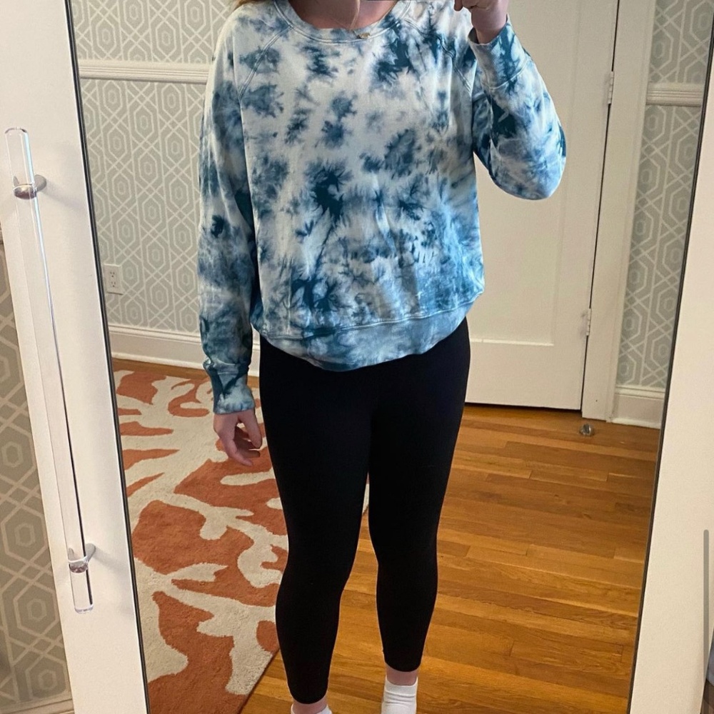 Athleta Tie Dye Creneck